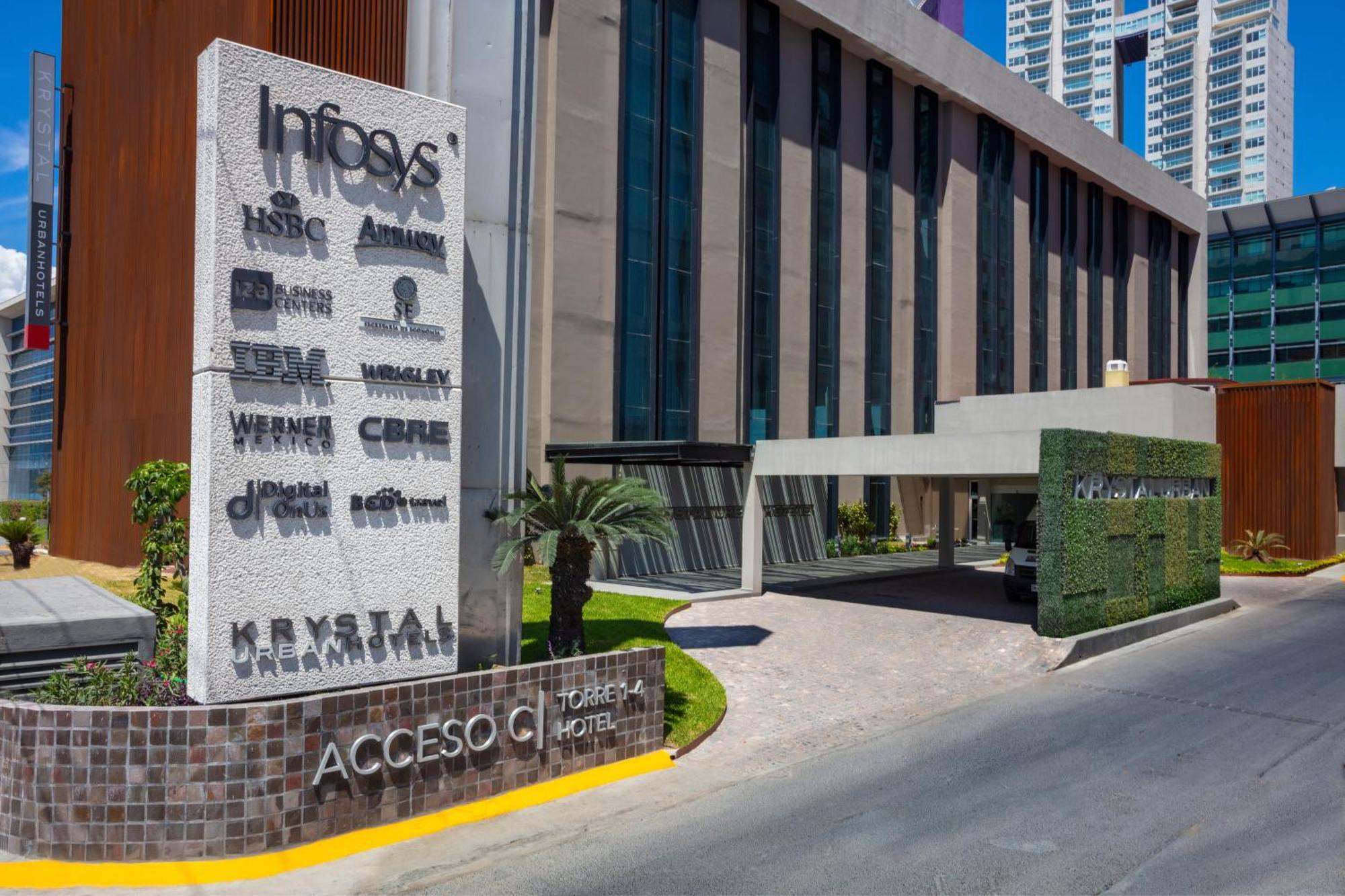 Krystal Urban Monterrey San Jeronimo Hotel Buitenkant foto