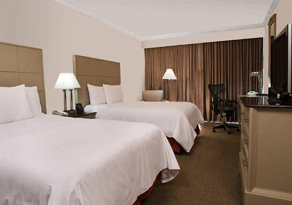 Krystal Urban Monterrey San Jeronimo Hotel Kamer foto
